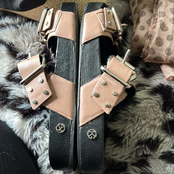 Kurt Geiger pink sandals - Picture 10 of 13